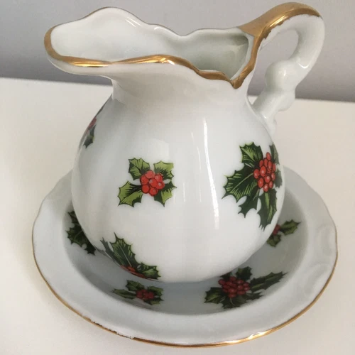 Vintage Lefton 7940 China Christmas Holly Creamer Pitcher and Bowl 4 inch set