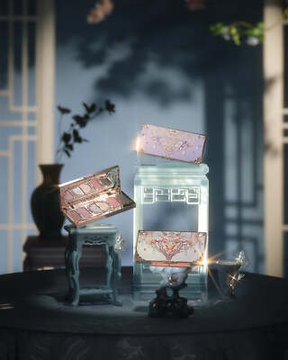 Flower Knows Butterfly Cloud Collar Embossed Six-Color Makeup Palette 