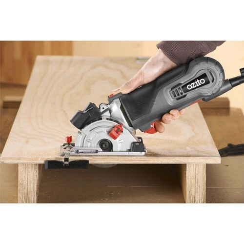 Ozito 89mm 600w Plunge Pro With 3 
