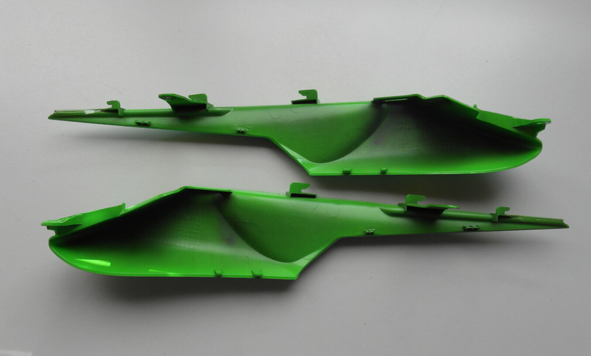 777さん 専用 Sitzverkleidung R + L 36001-0581-777 36001-0580-777 Kawasaki ZX10R