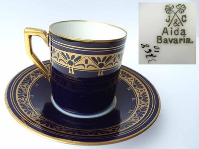 Kaffee- Mokka-Tasse + Untertasse JAEGER & Co Serie AIDA Kobalt Gold um 1910 G776