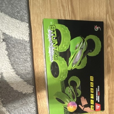Stunt Car Double Side Roll Remote-Controlled 2.4 GHz Green 360 Spin 7 km/h