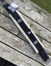 40" black Professional's Choice SMx English girth w/Merino wool liner US made