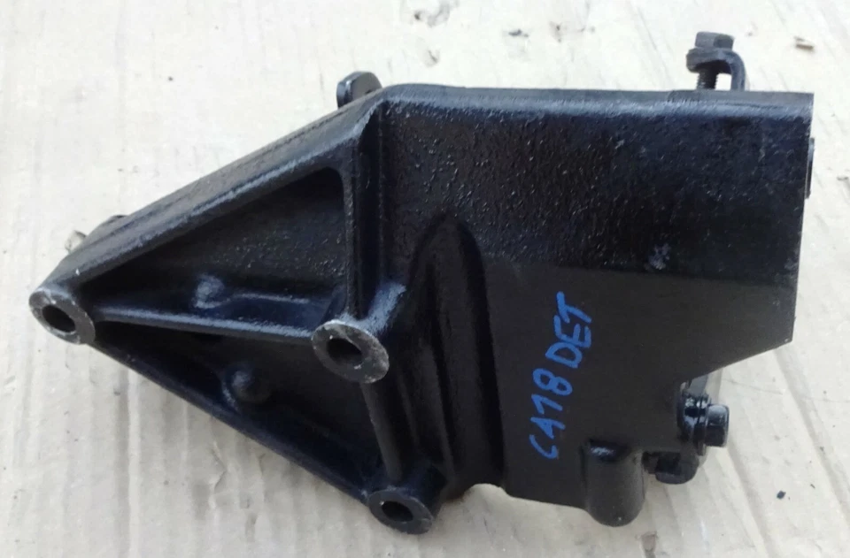 SOPORTE MONTAJE MOTOR NISSAN S13 200SX 180SX 240SX CA18DET USADO Foto 3 de 4