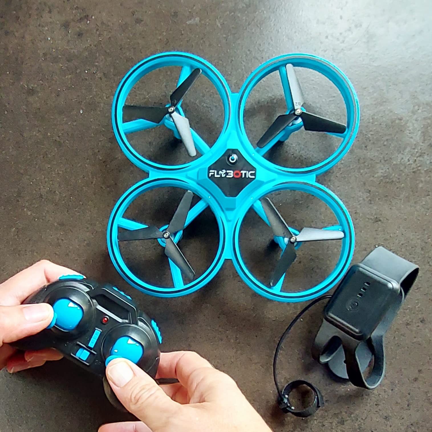 Drone Flybotic clignotant avec double télécommande pour vol intérieur - 2