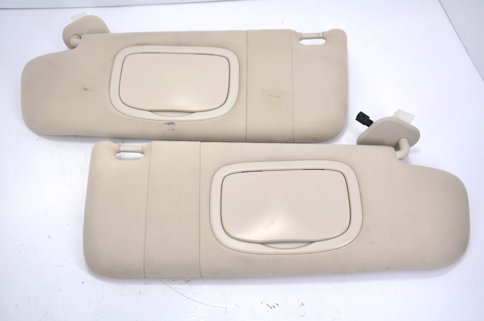 Maserati Ghibli 2014-2021 RIGHT Sun visor
