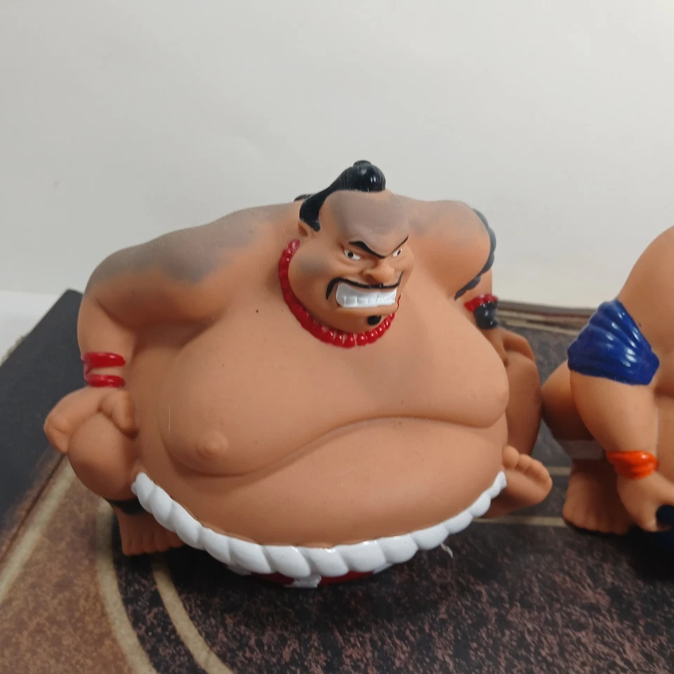 Juego de 2 luchadores Sumo King RC sin control remoto todavía en tarjeta fuera de caja Foto 4 de 4