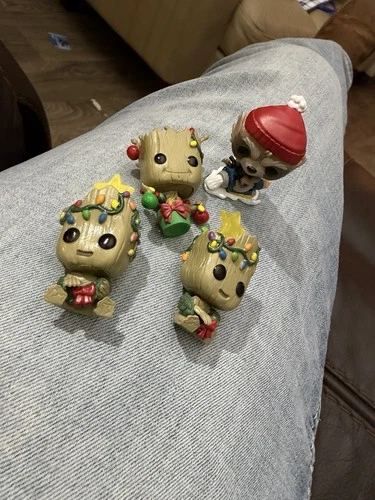 Lot Of 4 Funko Marvel Pocket POPs Groot & Rocket Raccoon Christmas