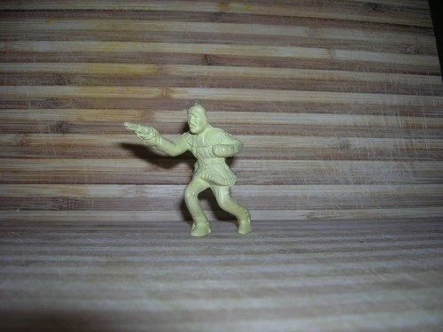 MARX 1950 PIONEER 60MM FIRING PISTOL  TOY SOLDIER FORT APACHE RUBBER/VINYL YEL