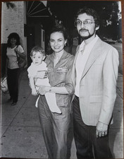 Crystal Gayle, Husband Bill, & Daughter Catherine 1984 7x9 Press Photo