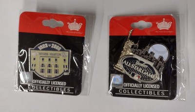 (2) MLB New York Yankees Lapel Pins, NEW Made By Aminco International 
