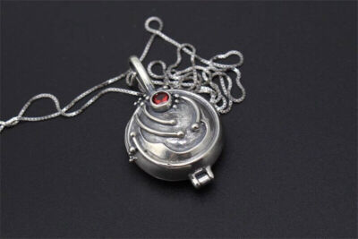 The Vampire Diaries 17'' Chain - Elena S925 Sterling Silver Pendant Necklace