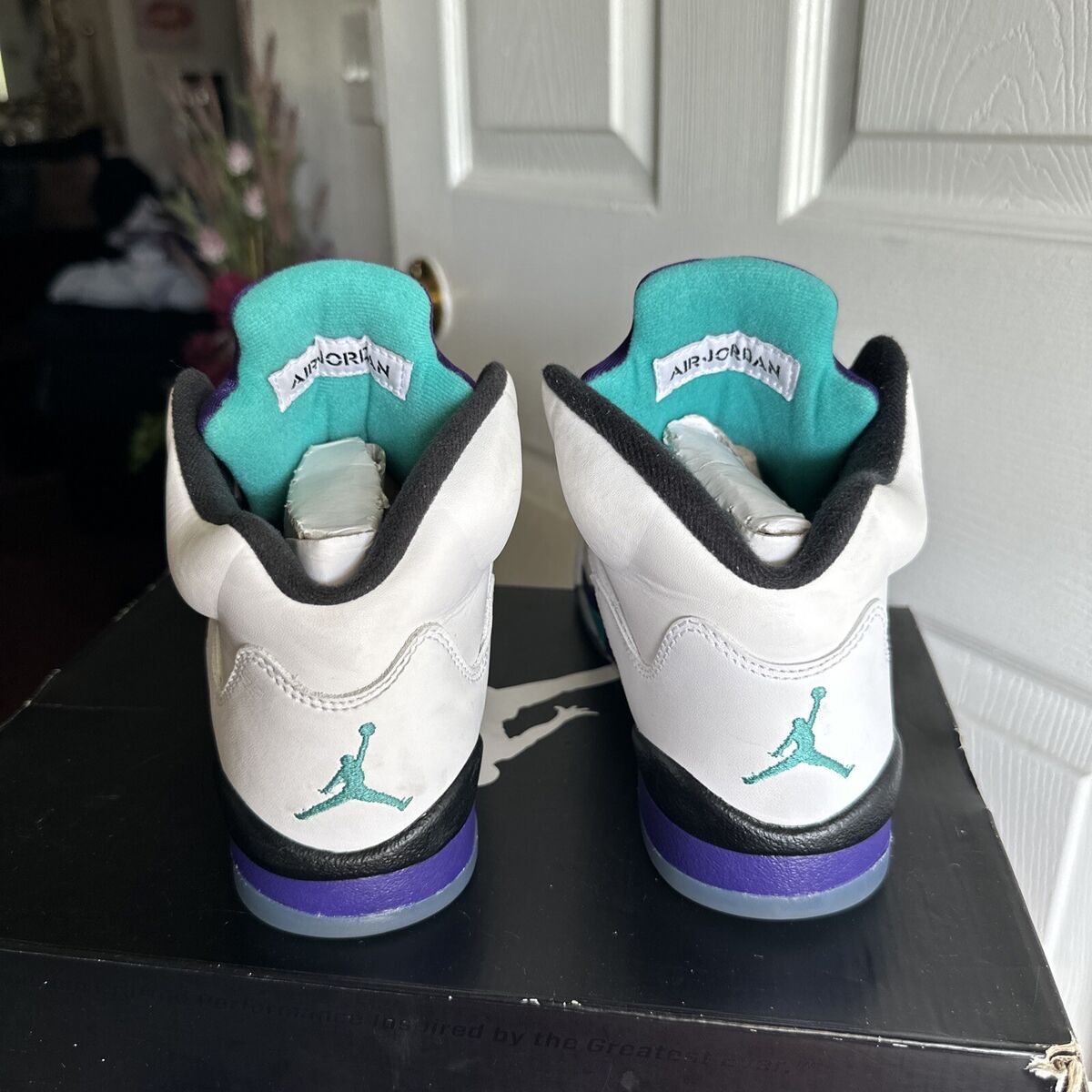 Nike Air Jordan 5 Retro Grape (GS) (440888 108) Size 4y (GS Nike Air Jordan 5 Retro Grape (GS) (440888 108) Size 4y (GS