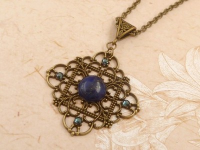 Edelstein Halskette mit Lapis Lazuli filigranes Ornament in eckiger Form Unikat 