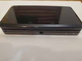 Nintendo 3DS 2GB with Circle Pad Pro- Complete CIB- Excellent Condition- US Ver