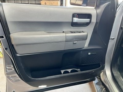 SEQUOIA   2015 Fuse Box Cabin 104537572