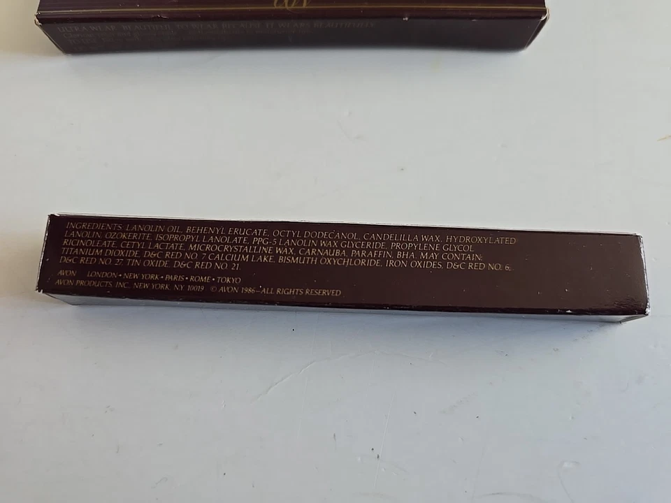 VTG Avon Lip Coloring Pencil Makeup Lot Of 9 Ultra Wear Long Lasting .07 Oz - Image 4 of 4