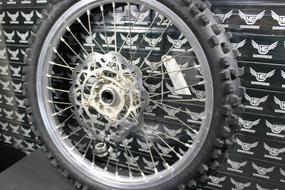 Suzuki RMZ250 RMZ250L 2008 OEM Excel conjunto de buje de llanta delantera 54100-10H0 Foto 3 de 4