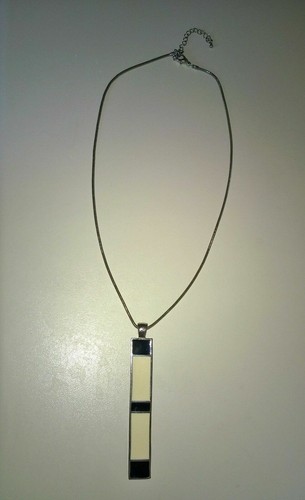 NEW - M&S SILVER PENDANT NECKLACE WITH HANGING ENAMEL EMBELLISHMENT - Picture 2 of 2