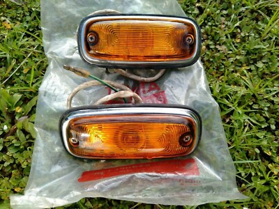 Toyota corona 2000 GT RT 100 coupe sedan fender indicator nos JP