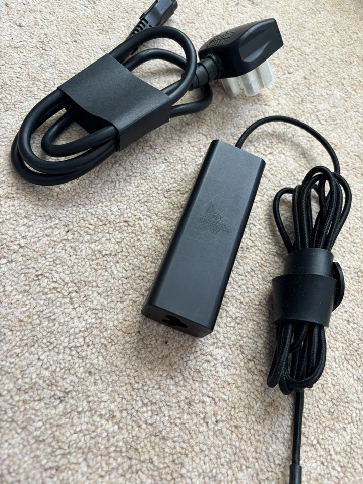 Razer Blade Stealth 13 - Intel i7 7th Gen 16gb Ram - Image 4 of 4