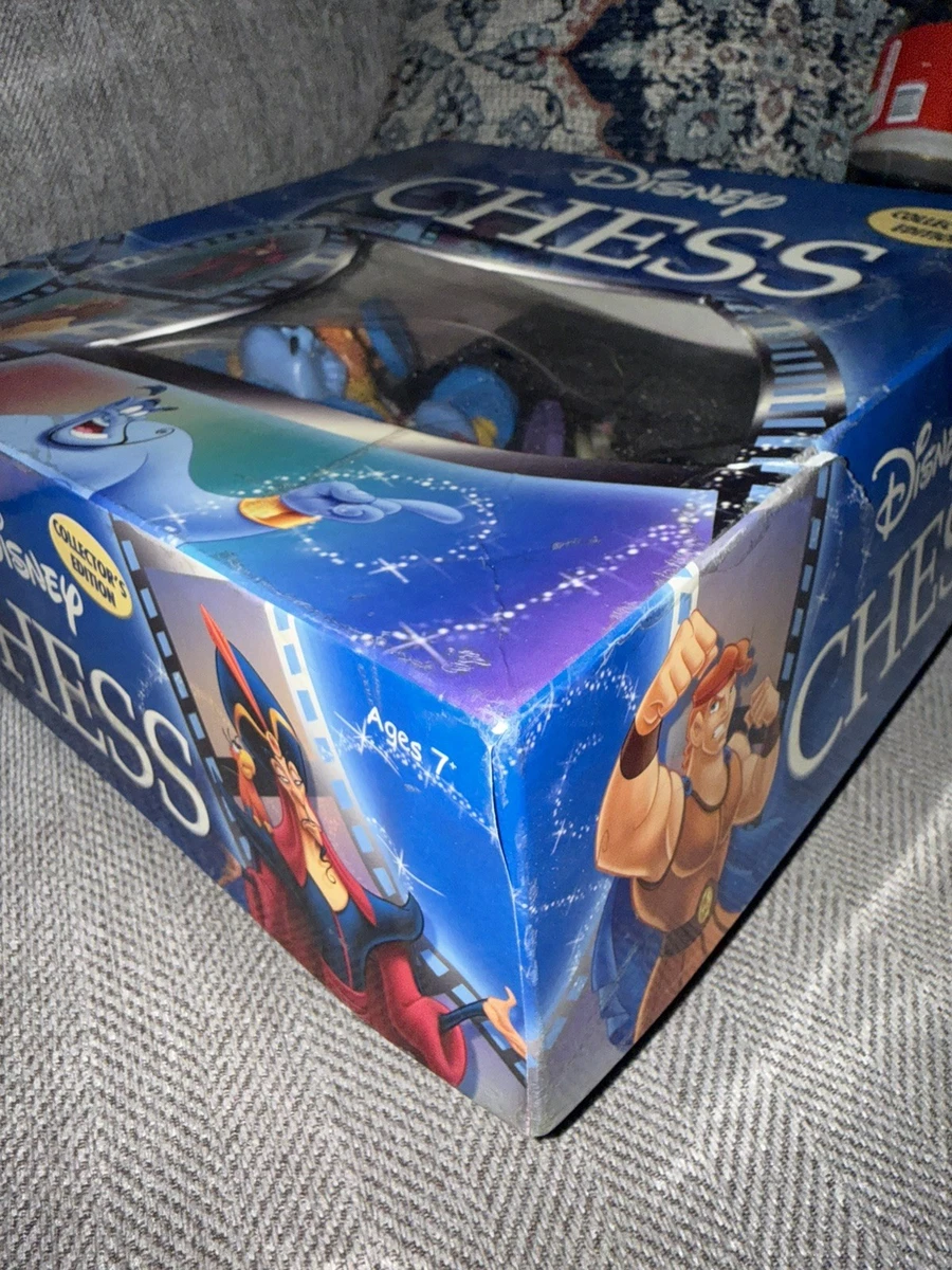 DisneyStore キャラクターピンバッジ チェス32個 DisneyStore