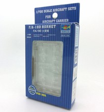 Trumpeter 1: 700 - F/A-18D Hornet