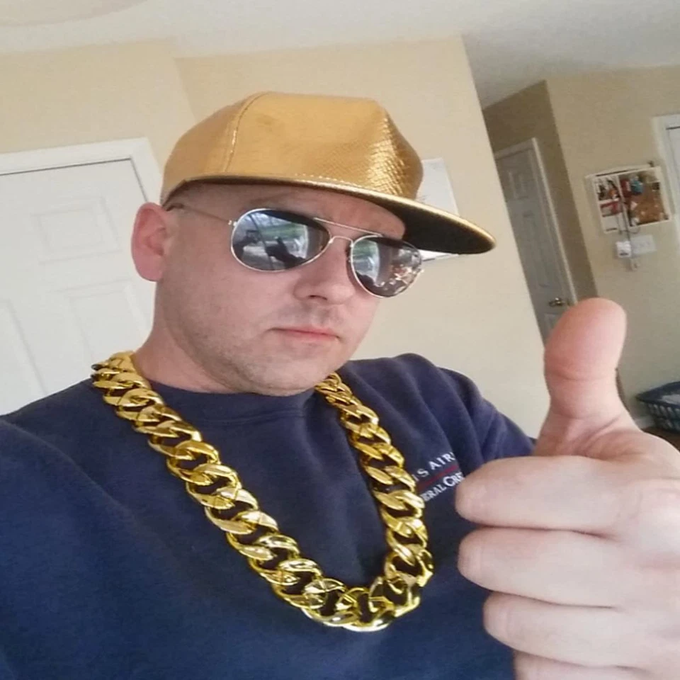 Pacote com 2 correntes de hip hop de plástico grandes e robustas para homens, corrente de rotatividade de prata dourada falsa - Imagem 4 de 4