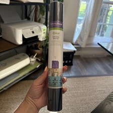 Cricut 2008448 Everyday Iron-on Vinyl 12 in x 24 in Strong Bond Roll Black
