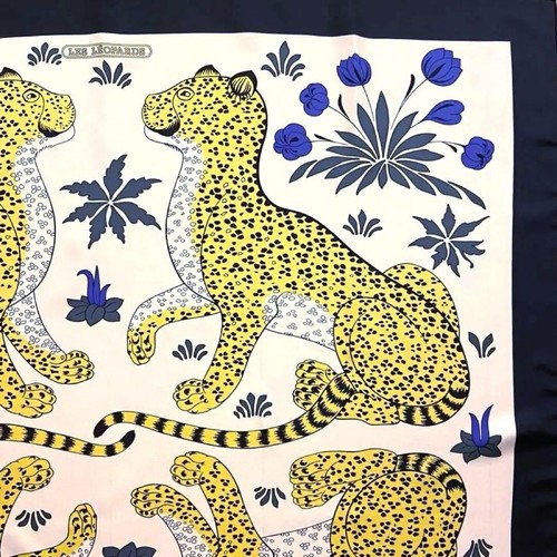 Hermes Shawl Scarf Les Leopards Stole Animal Floral Natural Blue Auth 90 w/Box - Picture 3 of 10