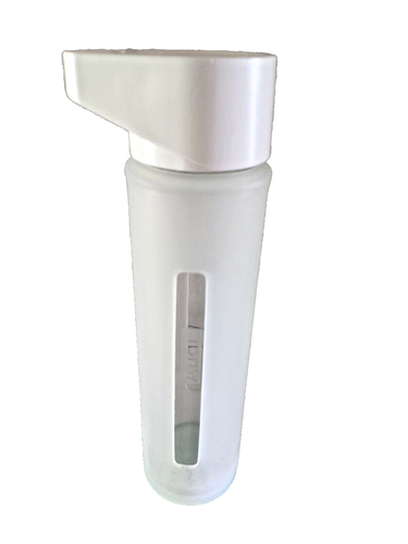 Takeya Audi Glas Wasserflasche Silikonhülle blass aquamarin elegant scharf EUC - Bild 1 von 8