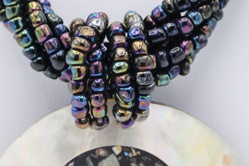 Grande Collana In Madreperla Naturale E Perline Iridescenti - PERFETTA - Foto 5 di 9