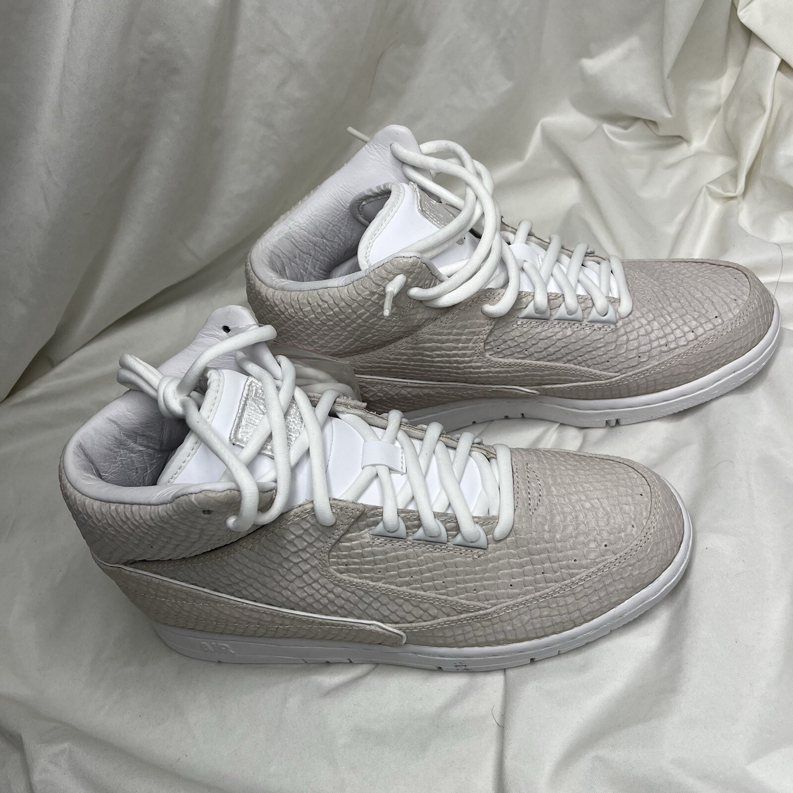 Size 8 - Nike Air Python White - image 3