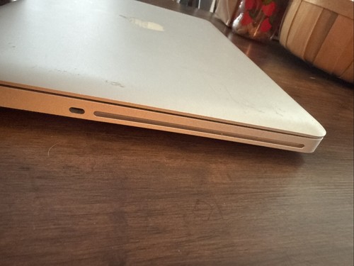 Apple MacBook Pro Mid 2010 Core2Duo P8600 2.4GHz 8GB 128GB SSD 13" GeForce 320M - Afbeelding 5 van 6