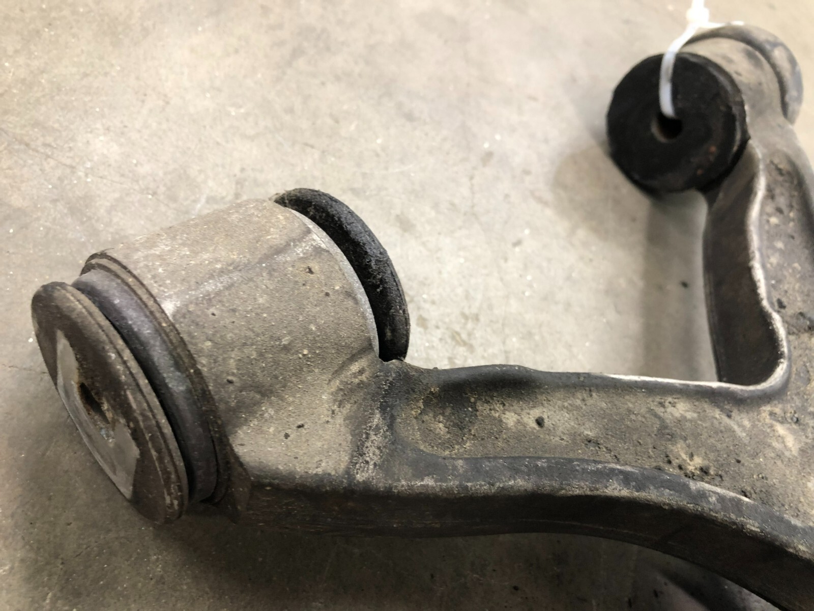 ⭐03-12 MASERATI QUATTROPORTE FRONT RIGHT PASS SIDE LOWER CONTROL ARM OEM LOT2340