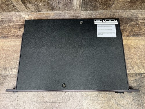 Shure UA845-UA Wideband UHF Antenna Distribution System - Picture 3 of 7