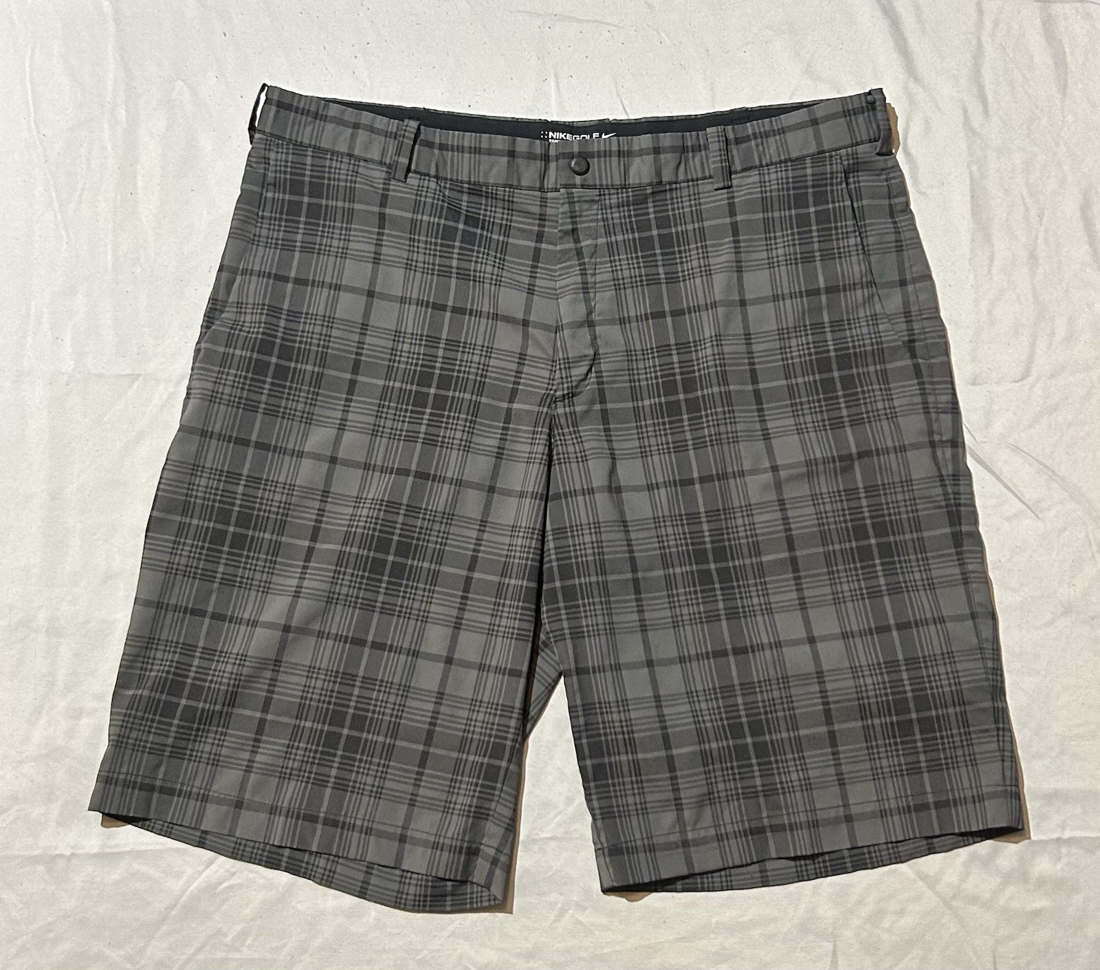 Nike Golf Tour Performance Dri-Fit Shorts Black And Gray Plaid XL
