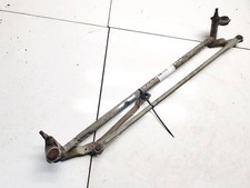 Volkswagen Tiguan 2007 Windshield Wiper Linkage - FRONT used, Genu FR2573774-63