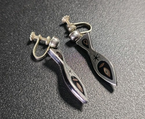 Vintage Mid-Century Taxco Inaly Sterling Silver Screw Back Earrings - Picture 3 of 9