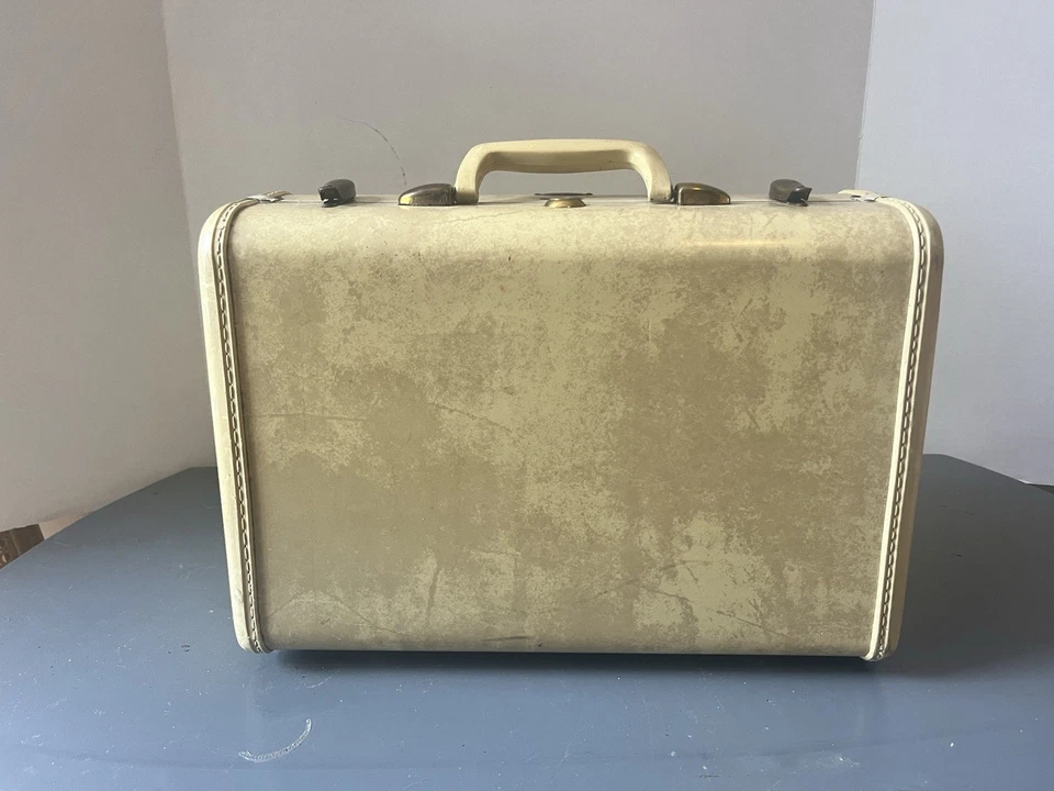 罕见新秀丽 Shwayder Bros. 隔夜/名利盒 - 原装镜子 - 20 世纪 50 年代 — 第 2/4 张图片