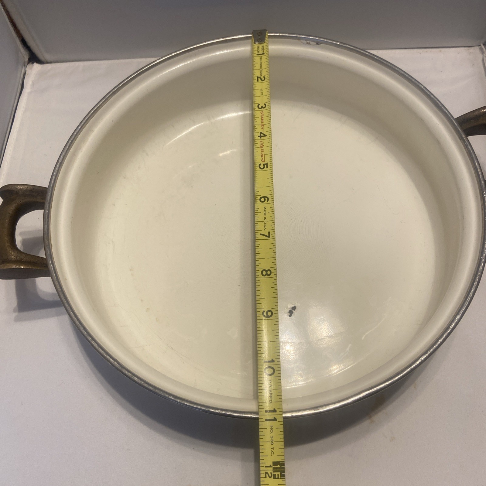 Picture 4 of 12