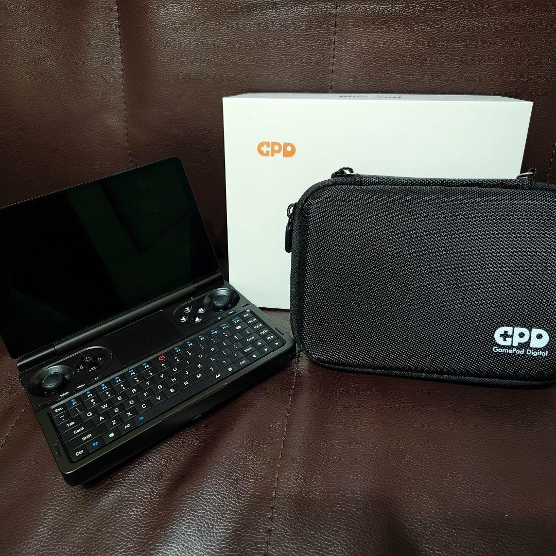 GPD WIN Mini Gaming UMPC 512GB SSD 16GB RAM Ryzen 7 7640U