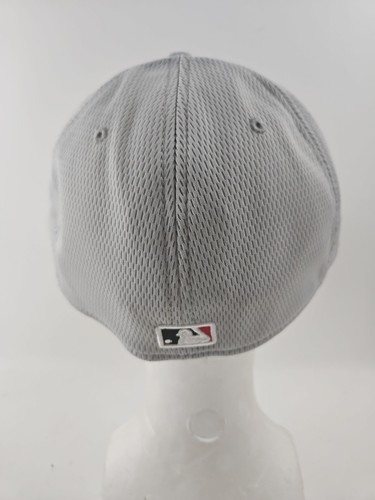 New Era Cincinnati Reds 39THIRTY Hat Size Medium-Large - Brand New - Picture 8 of 13