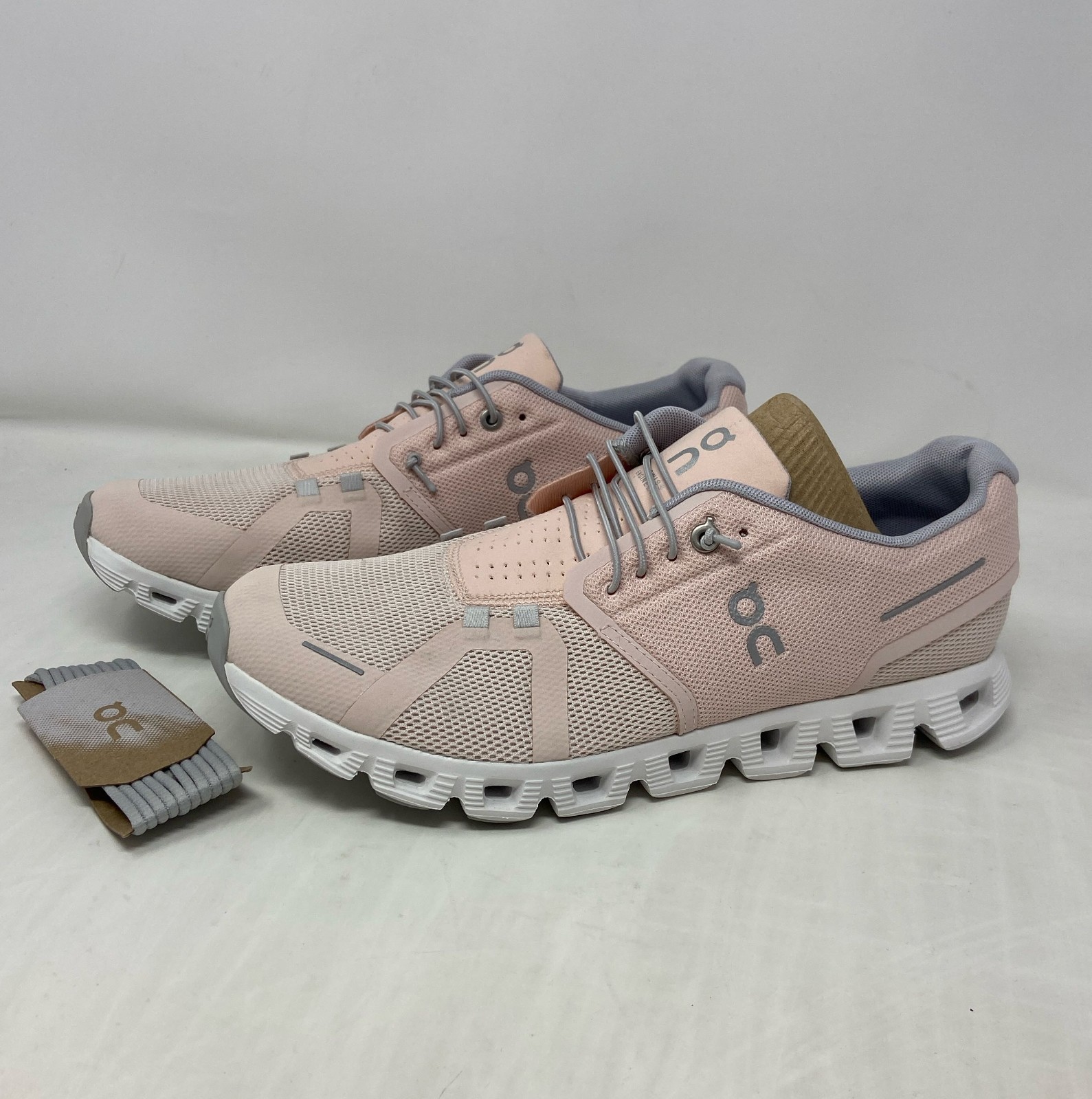 ON Cloud 5 Women’s Running Shoes - Shell/White - Size 11