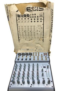 ALESIS MultiMix 8 Mixer 8 Channel With 24 Bit Digital Effects