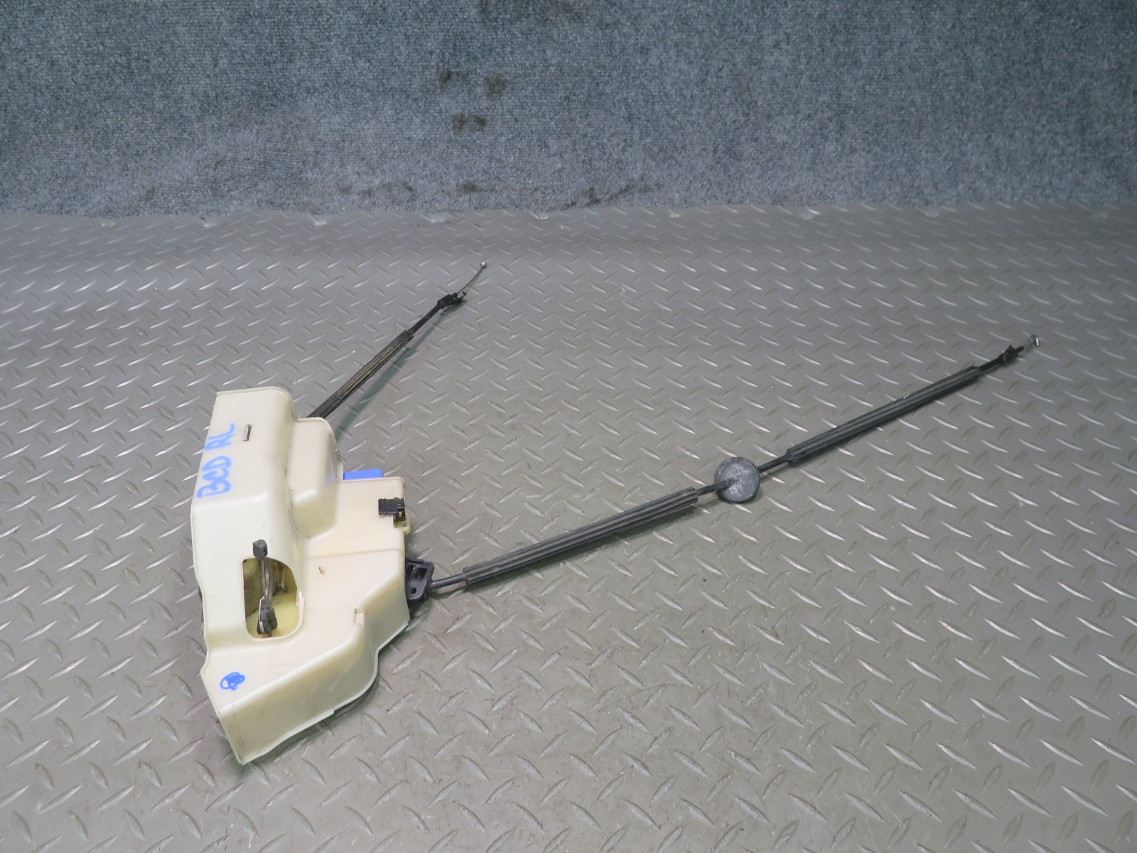 2006-2012 BENTLEY CONTINENTAL FLYING SPUR REAR LEFT DOOR LOCK LATCH ACTUATOR