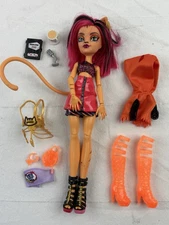 Monster High TORALEI Skulltimate Secrets NEON FRIGHTS Doll & Accessories