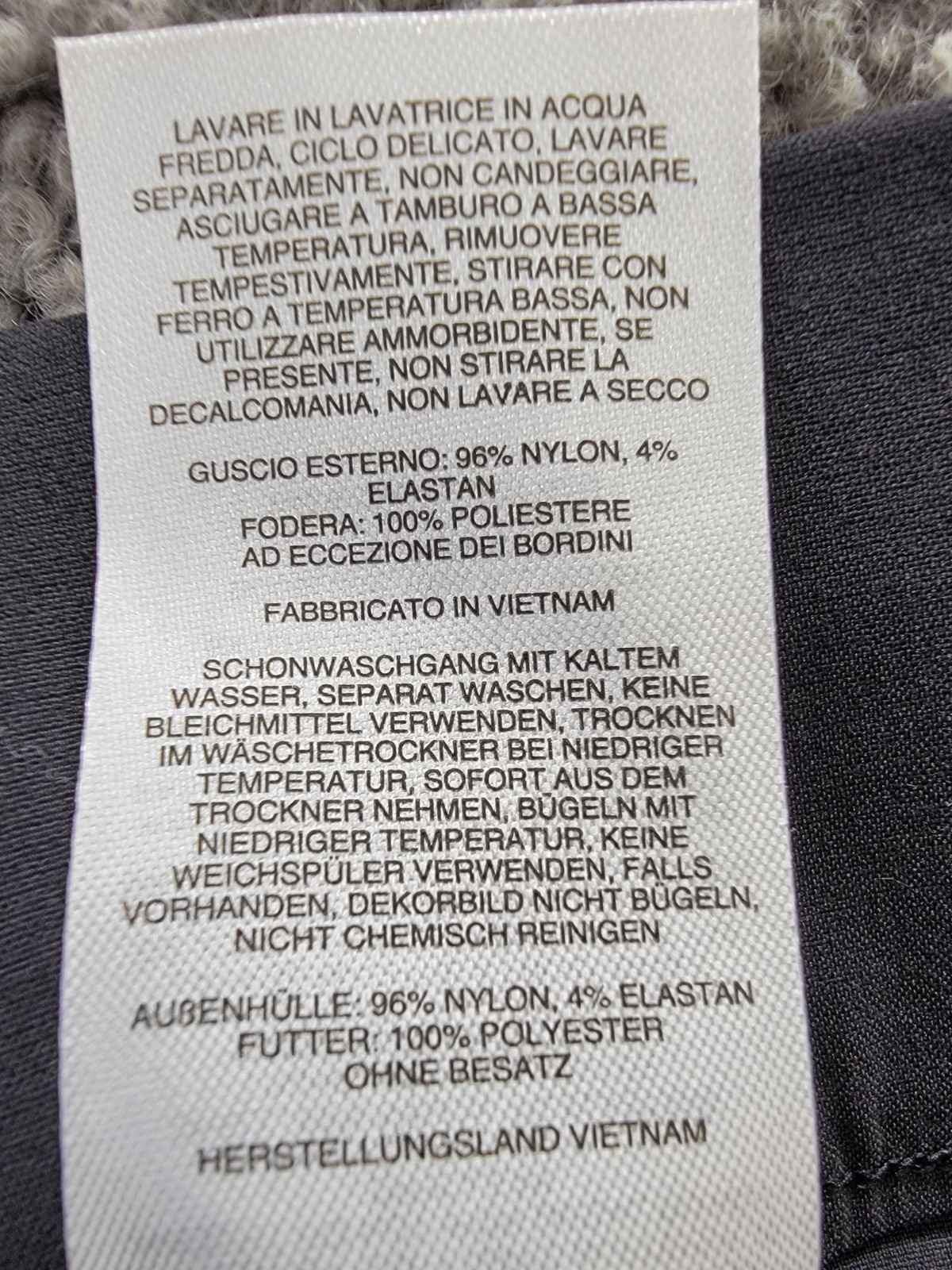 Foto 15 di 18