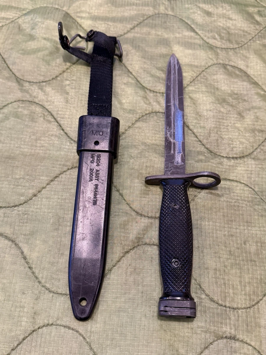 US Army Collectible Modern Factory Manufactured Fixed Blade Knives