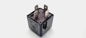 MERCEDES-BENZ S W220 Relais A0025421319 3.20 Petrol 165kw 1998 31079438